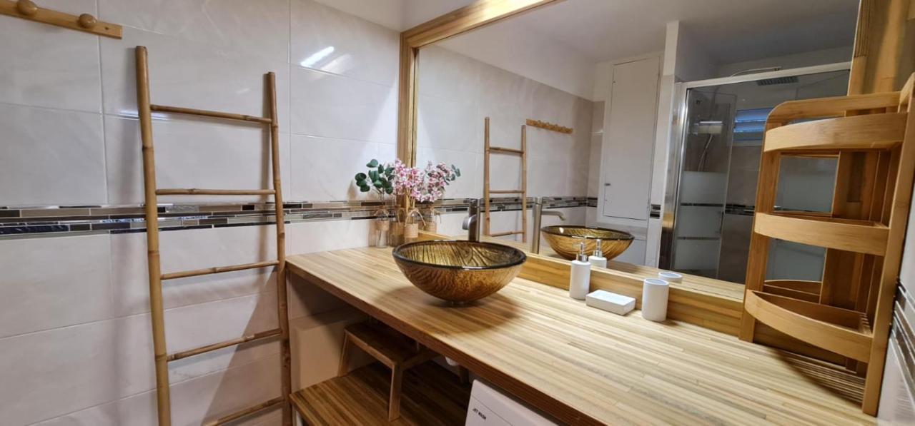 Charm And Sea, Large Studio Designed By Architect Куль-де-Сак Экстерьер фото
